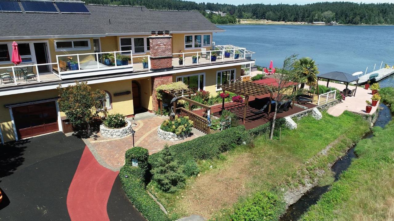 Birds Of A Feather Victoria Oceanfront Studio Suites Colwood Экстерьер фото